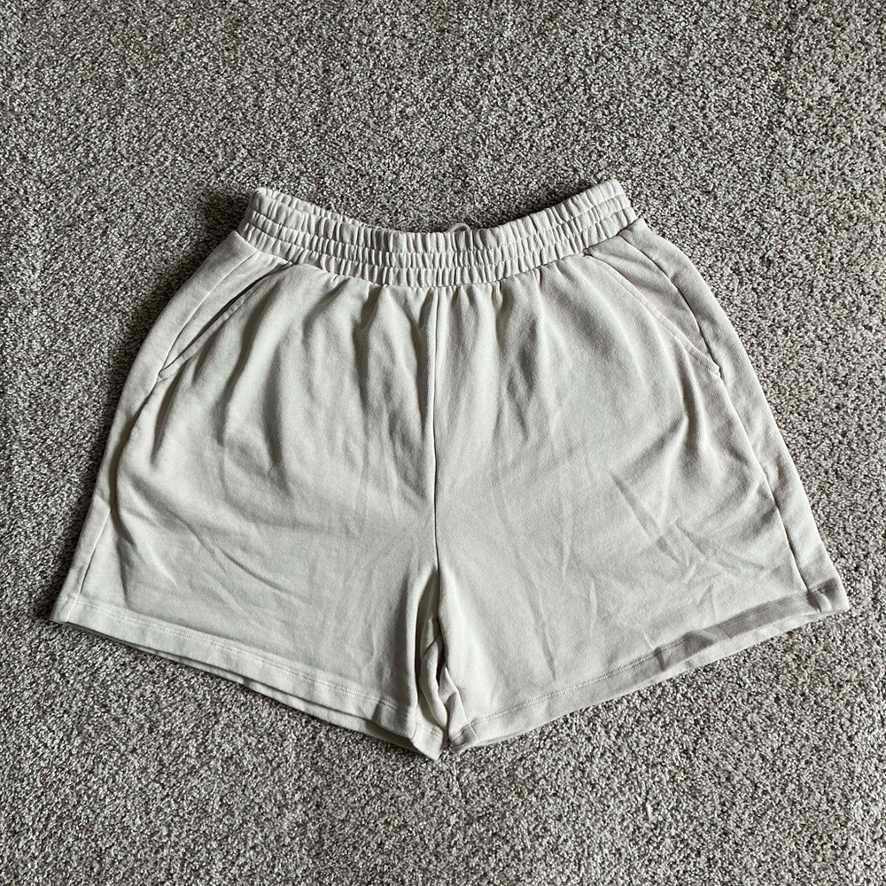 NWOT Old Navy Cream Sweat Shorts